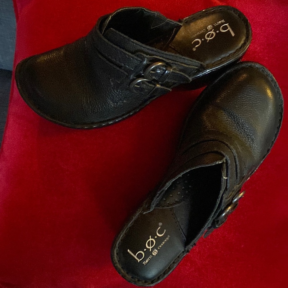 BOC black leather clogs